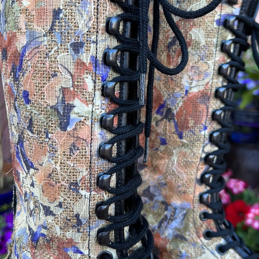 🏴 RARE Dr. Martens MIE Vintage Floral LACE & BURLAP Y2K Boots UK 5 - Picture 15 of 17